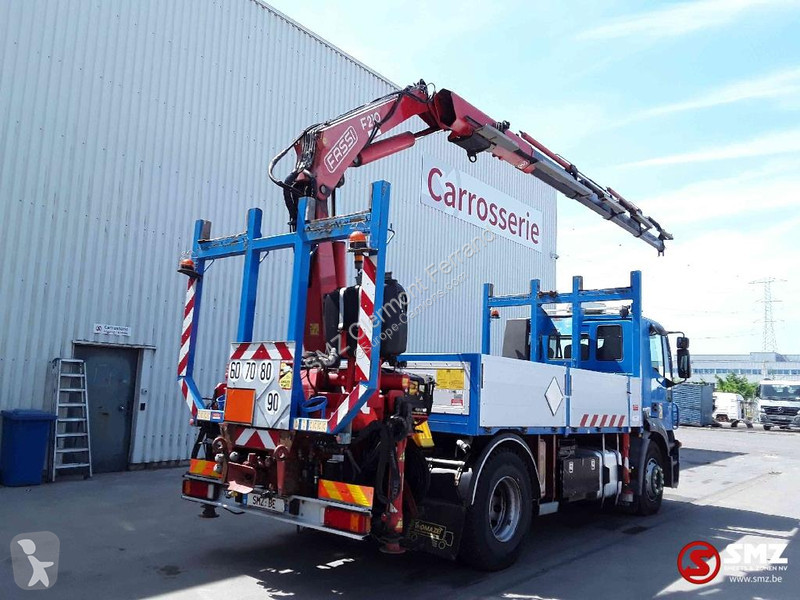 Camión Iveco 270 fassi f 210a /4 remote