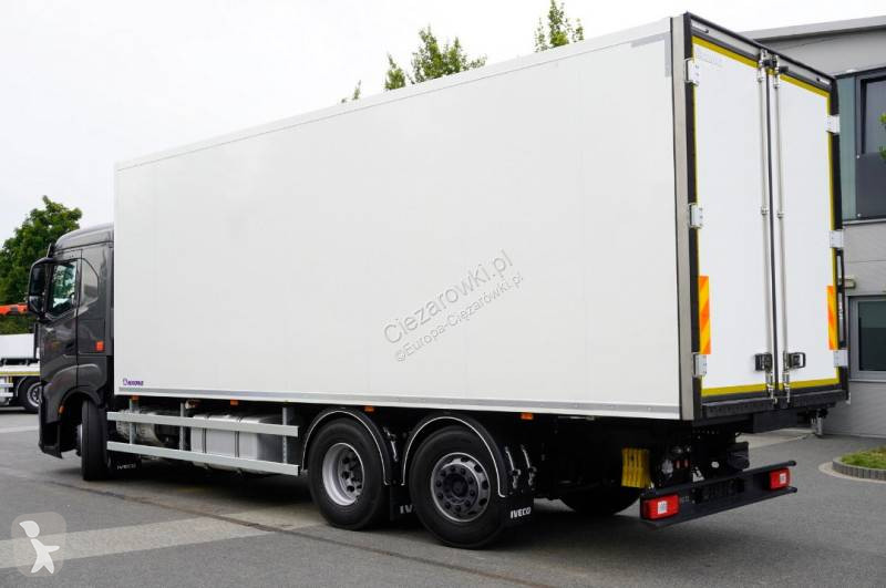 Camión Iveco AS260S46Y/P