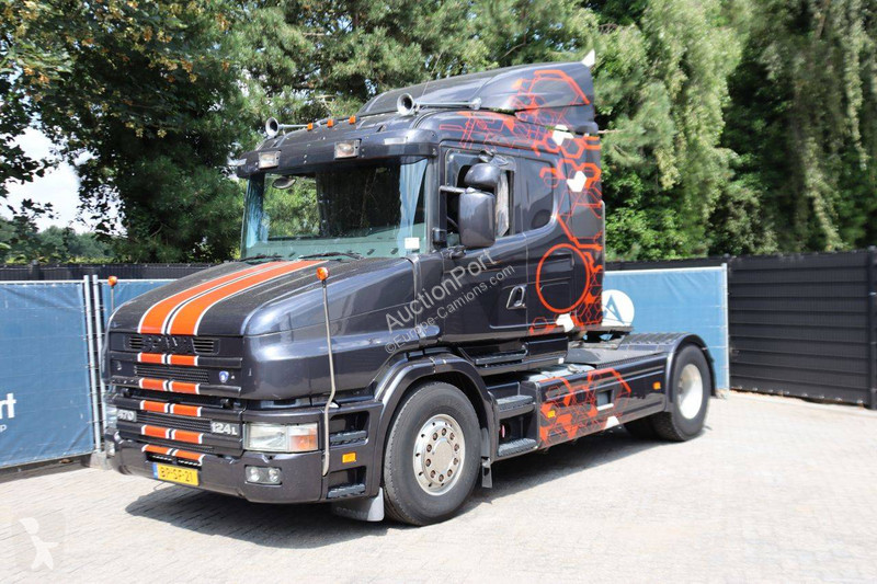Camión Scania T124 A4X2 NA 470