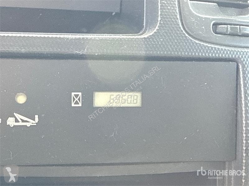 Kamion Nissan Socage DA 324 23 m on Nissan...
