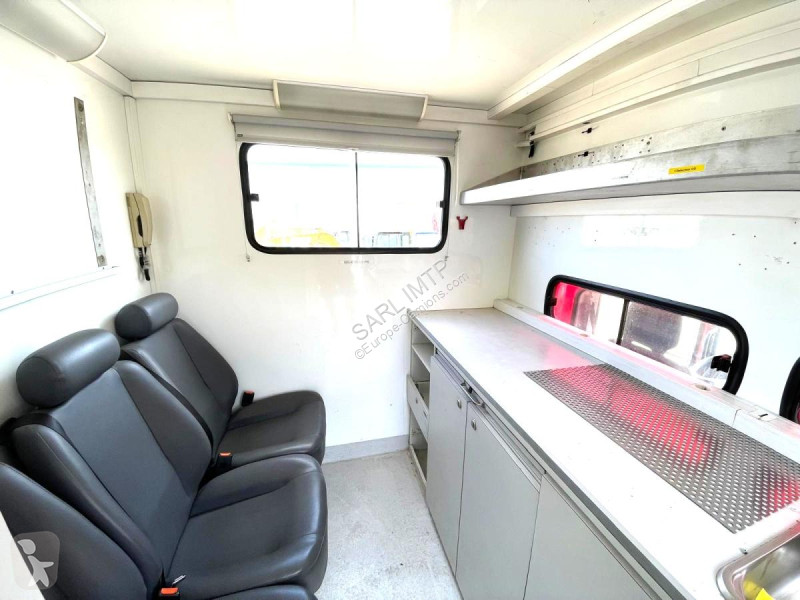 Camión Mercedes  4X4 CARAVANE