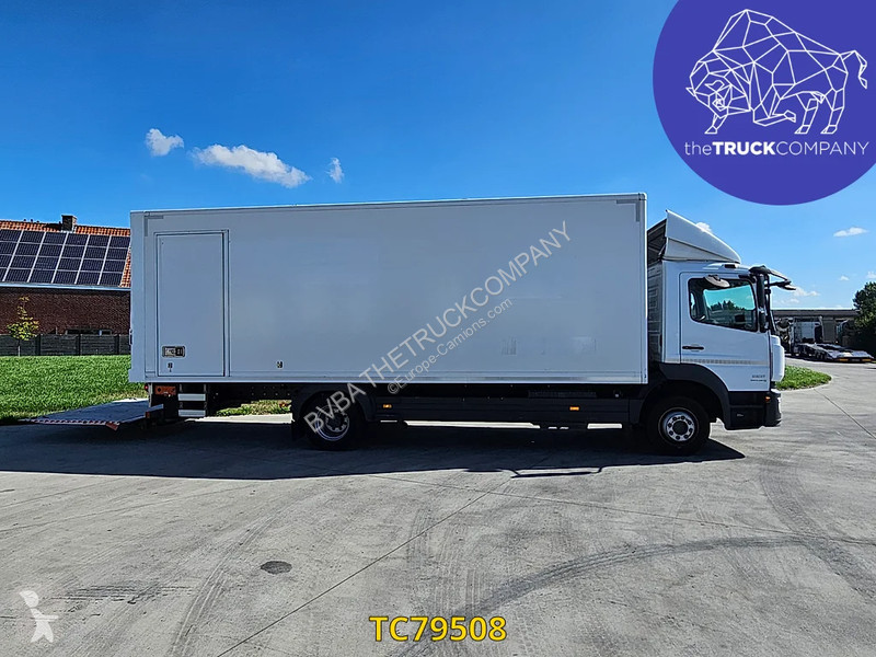 Camión Mercedes 1221
