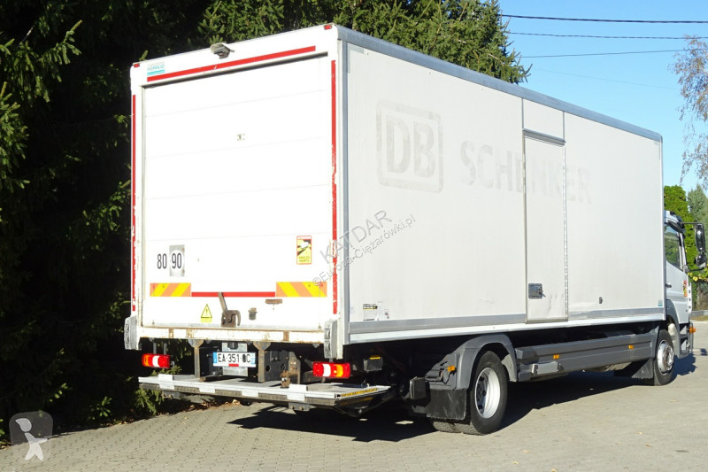 Camion Mercedes 1221 Euro 6 kontener 18 palet...