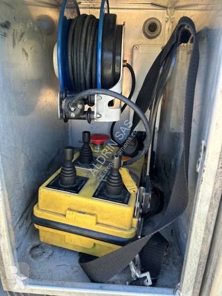 Kamion Iveco 140 E 24