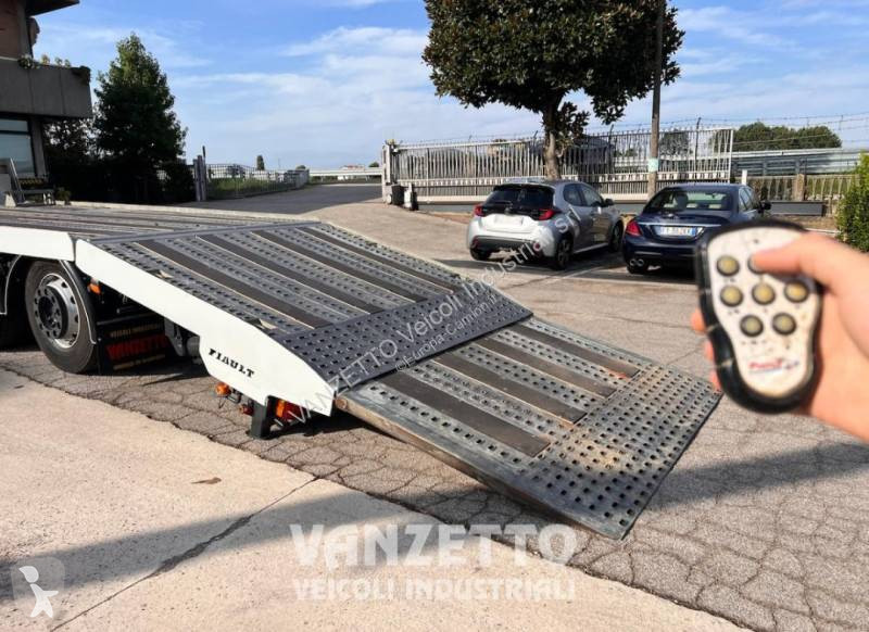 Kamion Iveco AD 320 S 36