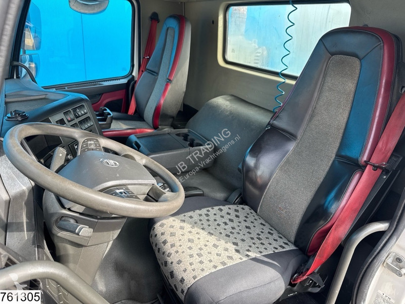 Kamion Volvo FMX 8x4, EURO 6, 9m3, 175.500 KM