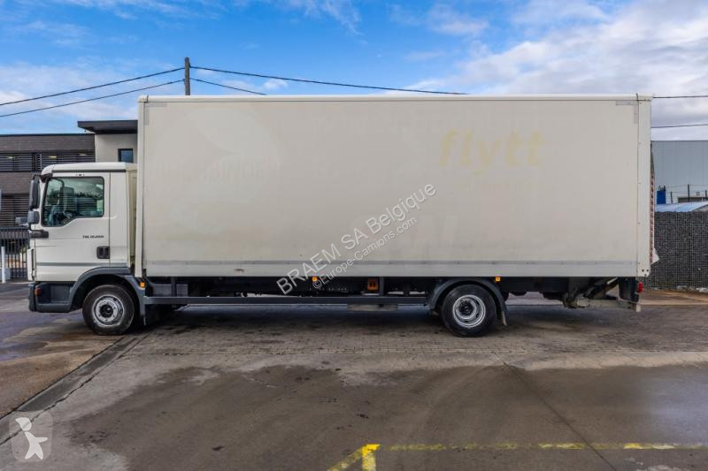 Kamion MAN 12.220 BL + DHOLLANDIA
