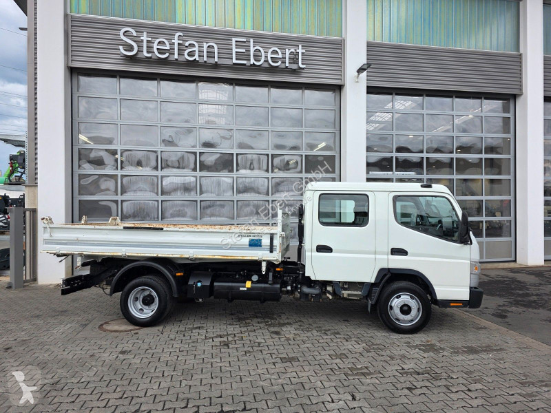 Kamion Mitsubishi Fuso 7C18D DoKa 7 Sitze AHK