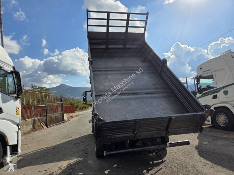 Camión Iveco 80 E 22