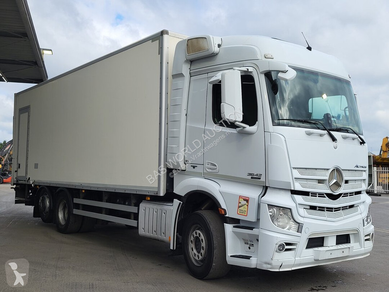 Camión Mercedes 2642