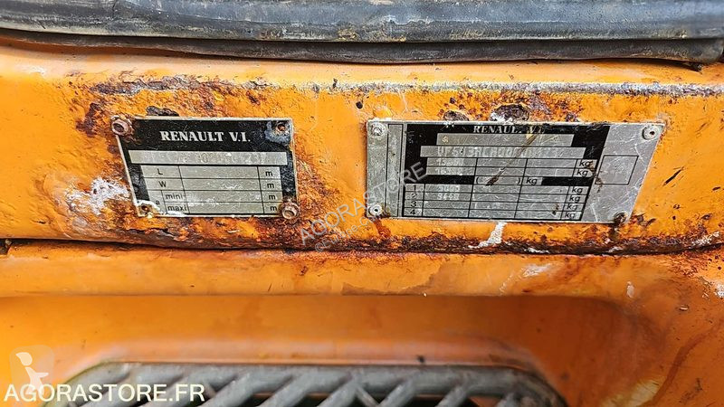 Camión Renault MIDLUM