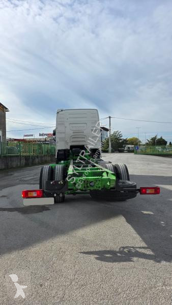 شاحنة Volvo 540 – Porteur châssis-cabine –...
