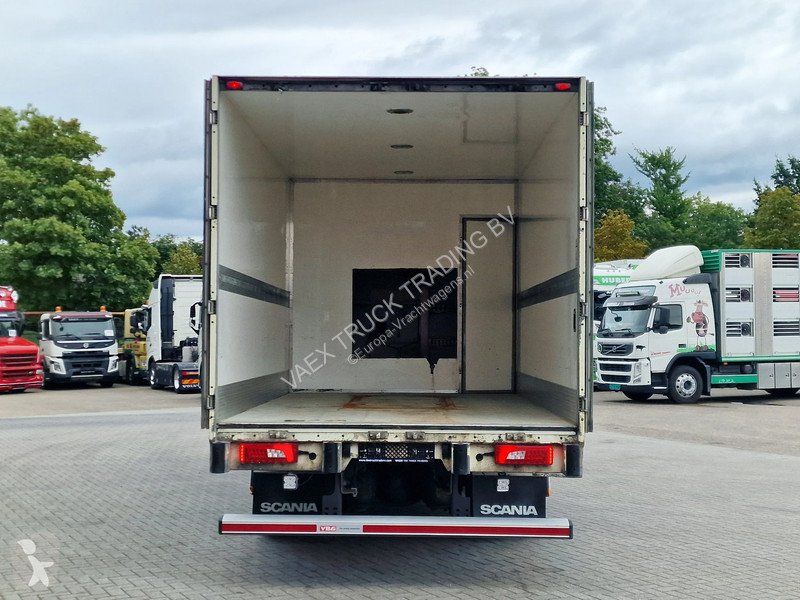 Camion Scania 320 4x2 - Bussbygg box - Full air...