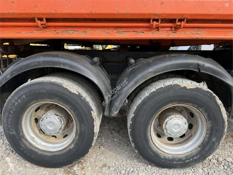 Camión MAN 26.360