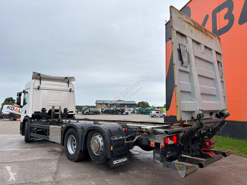 Camión Scania P 500 6x2*4 9 TON FRONT AXE /...