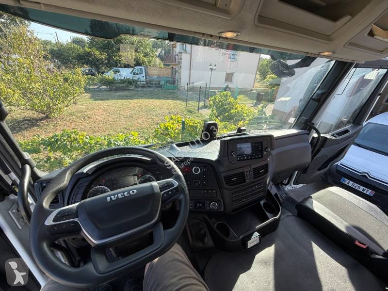 Camion Iveco 460