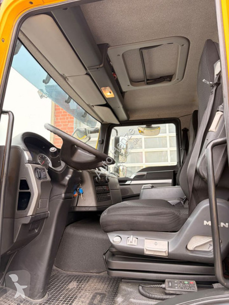 شاحنة MAN TG-M 18.290 4x2 BL Pritsche Heckkran...
