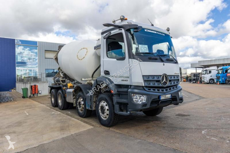 Camión Mercedes  AROCS 3240 BB + HARDOX 9m3