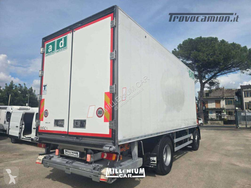 Camión Iveco 180E32 (2019) CELLA 6,30 FRC 2028...