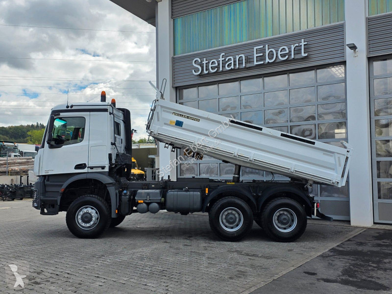 Camião Mercedes 3343 AK 6x6 Meiller