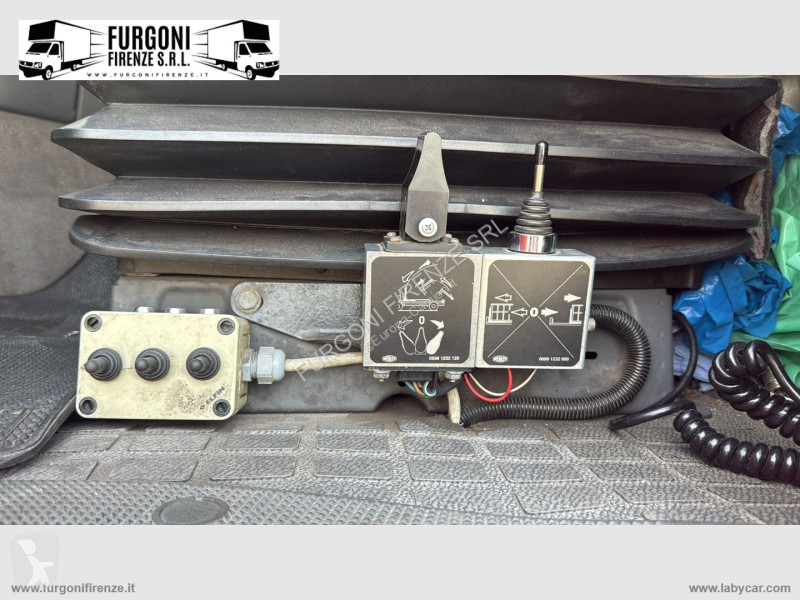 Грузовик Volvo TRUCK D7E320 Altri Modelli