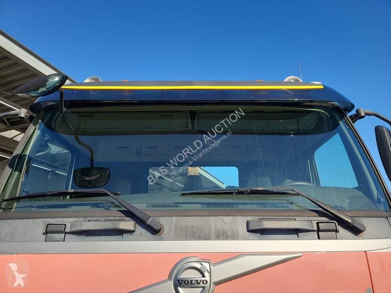 Camion Volvo 460