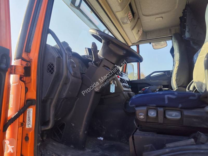 Iveco 260 S 42 truck