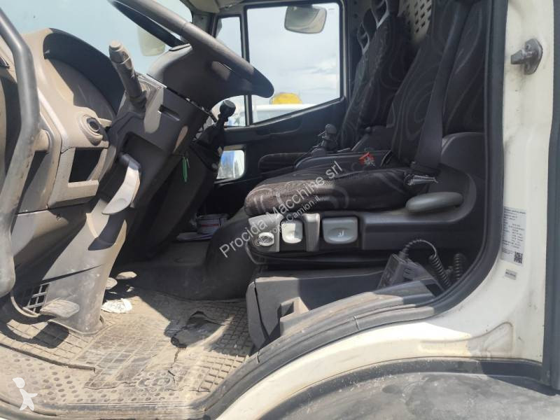 Camion Iveco 150 E 22
