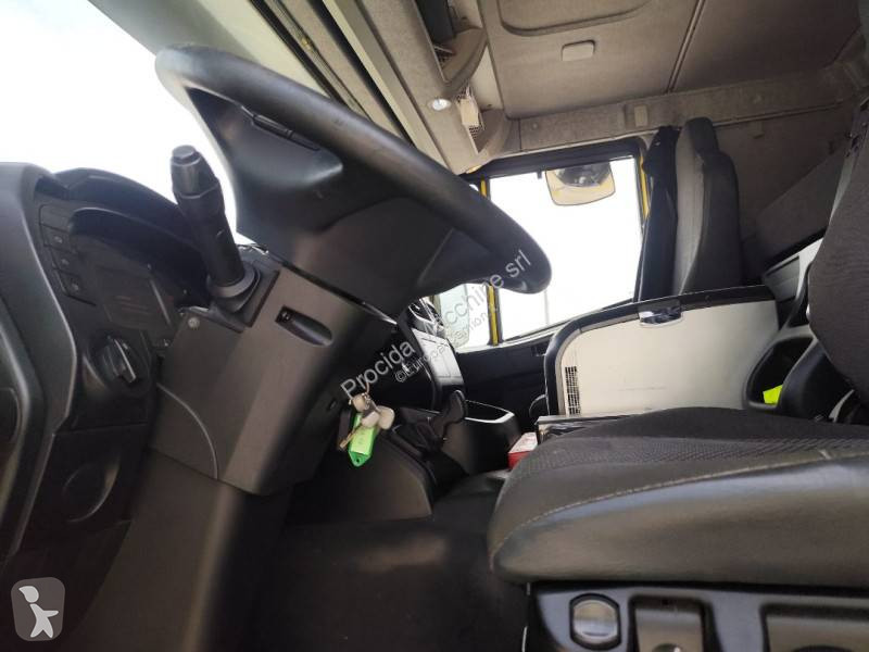 Camion Iveco 260 S 46