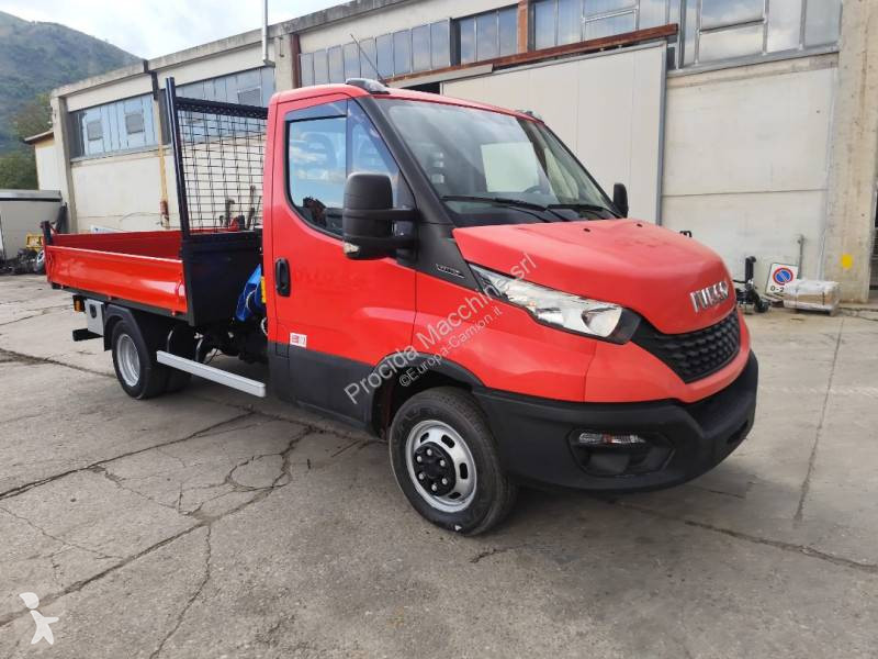 Véhicule utilitaire Iveco 35C14