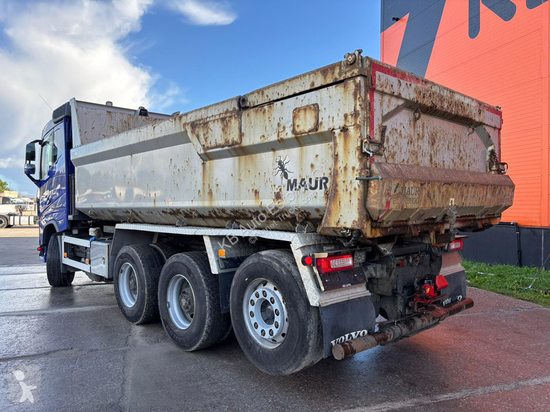 Volvo 750 8x4*4 RETARDER / BOX L=5743 mm truck