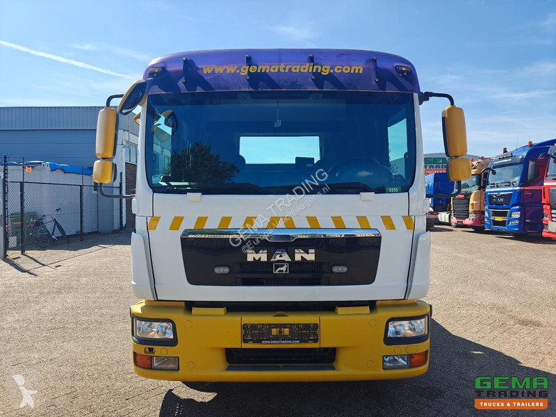 Camião MAN 210 4x2 Sleeper Cab Euro4 - Recovery...