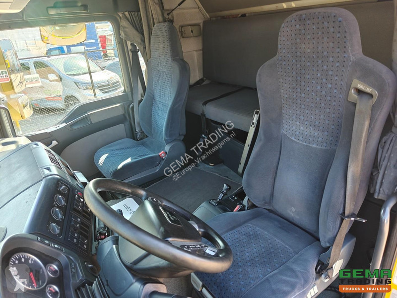 Camião MAN 12.240 4X2 BL Double Cab (6-person)...