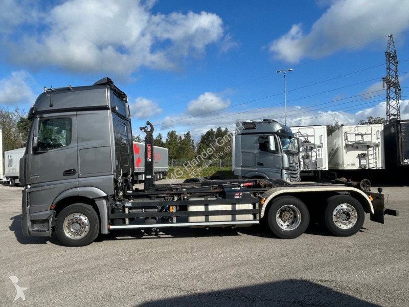 Camion Mercedes Actros 2551 L 6x2...