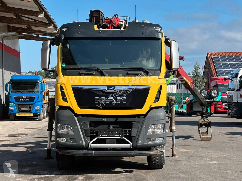 MAN 33.540 6x4 BL  Langholz TAJFUN truck