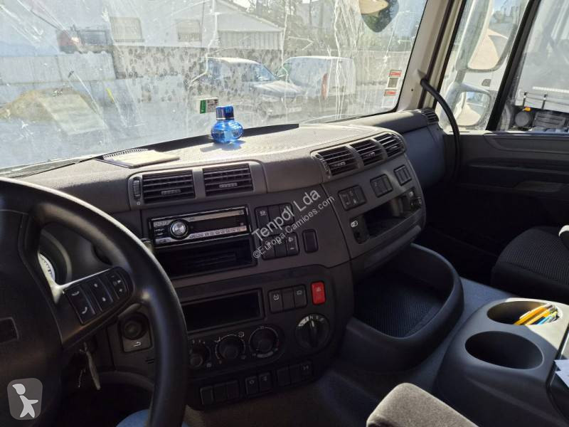 DAF 250 truck