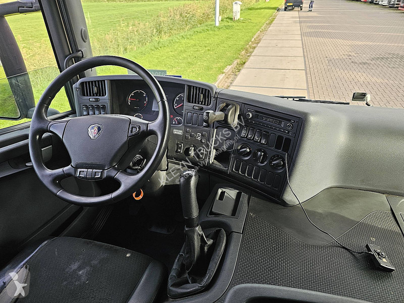 Camião Scania 320 getraenke