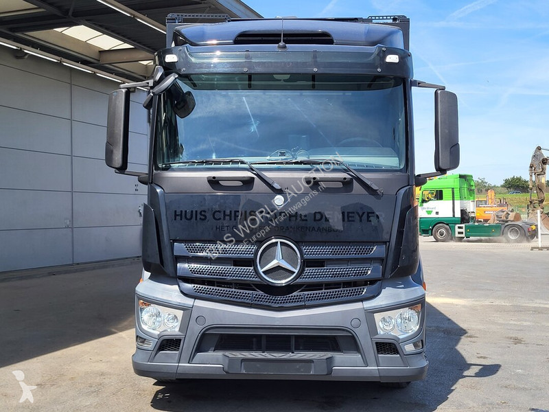 Camião Mercedes 2636