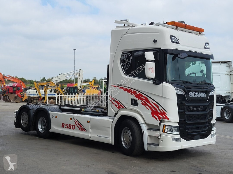 Camião Scania 580