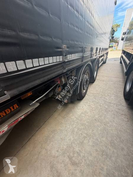 Camion DAF 530