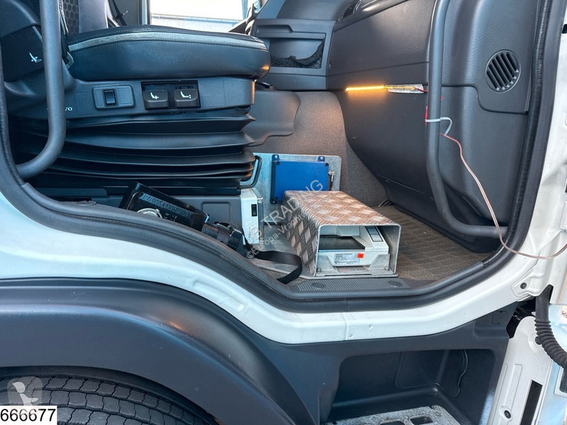 Camion Volvo 450 6x2, EURO 5, 20240 liter, 3 comp