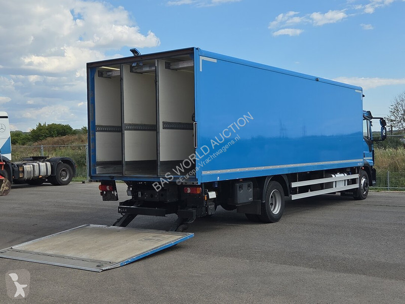 Camião Iveco 140E220