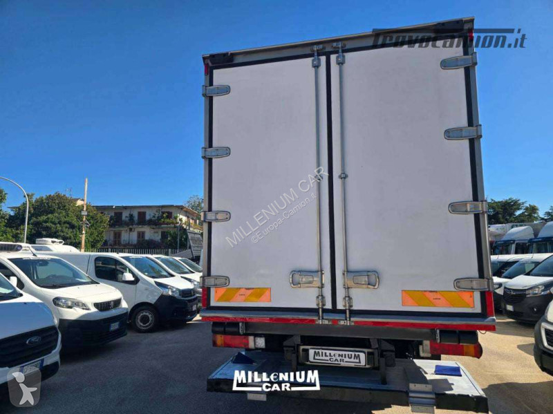 Lastbil Iveco 450 CELLA 7,60 GRUPPO SPONDA ATP...