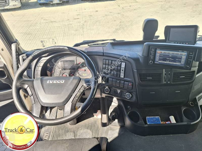 Lastbil Iveco 260 S 42