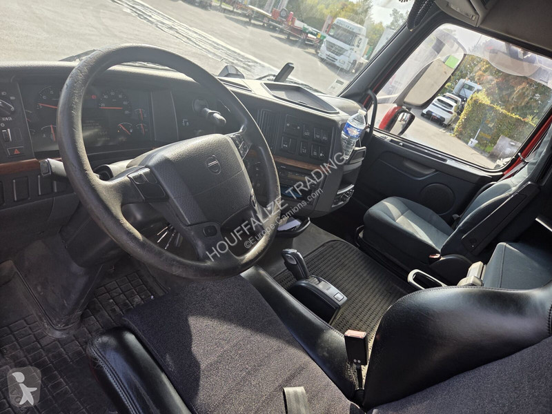 Camião Volvo 480 - 6x2 - E5