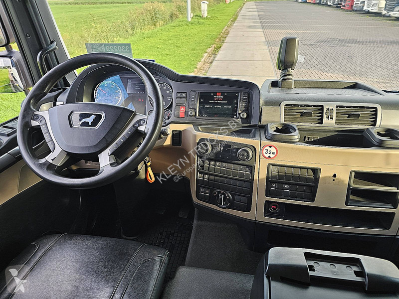 Camión MAN 8.220  WB305 AIRCO PTO