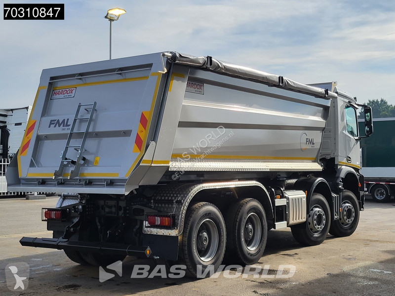 Camión Mercedes 4242 8X4 20m3 Tipper 13-Ltr...