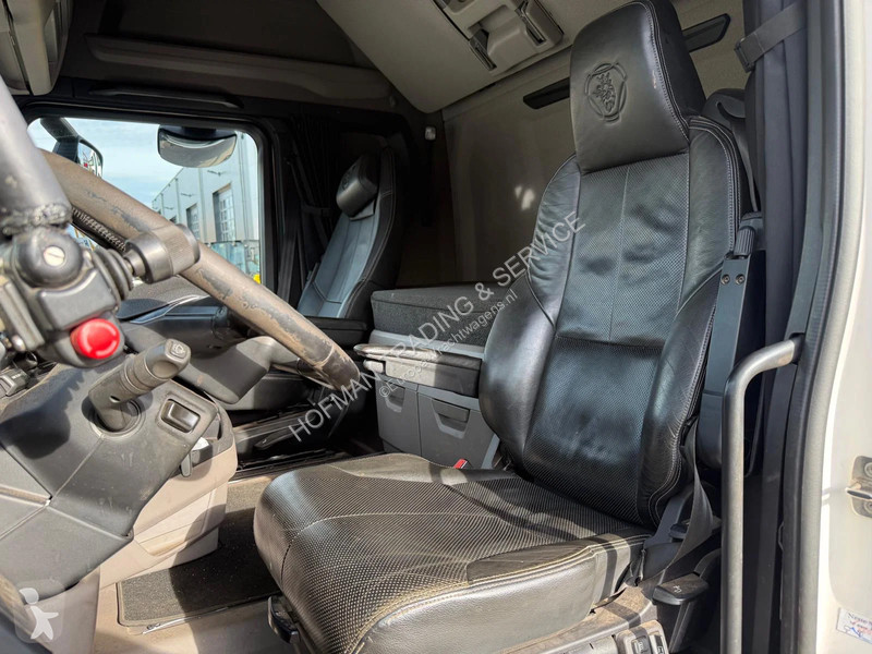 شاحنة Scania 580 V8 B6X2NB