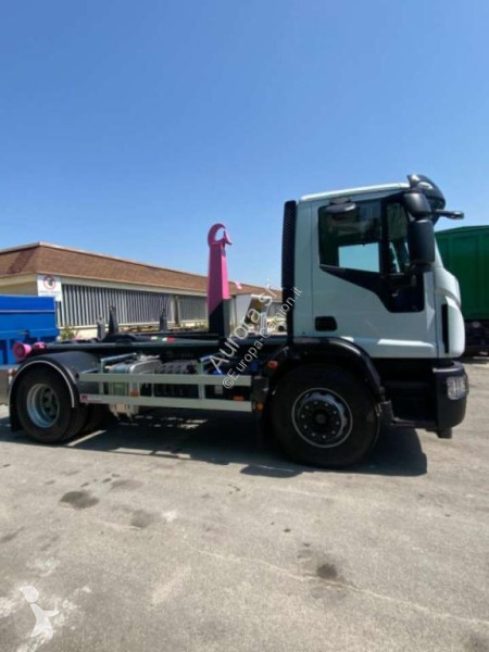 Camion Iveco EUROCARGO 180E32K SCARRABILE