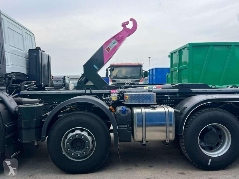 Камион Iveco TRAKKER AD540 NUOVO SCARRABILE
